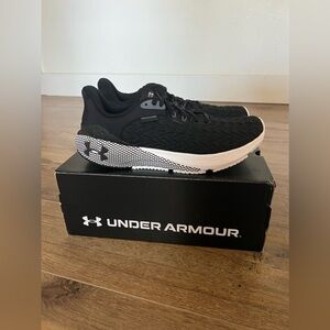 NWT Under Armour Men's HOVR Machina 3 Clone Running Shoes size 9.5 *Never Worn*